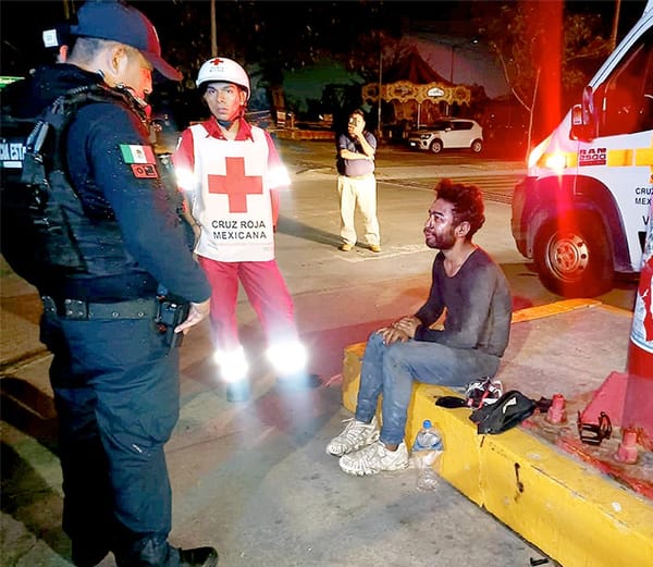 ¡AGARRAN A COCOTAZOS A PRESUNTO ROBA-MOTOS’!