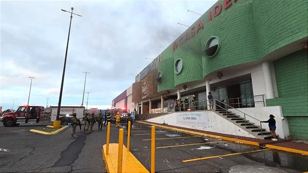 ¡INCENDIO EN LA HILACHA! - DE SERGIO PAZOS *EN BOCA DEL RÍO