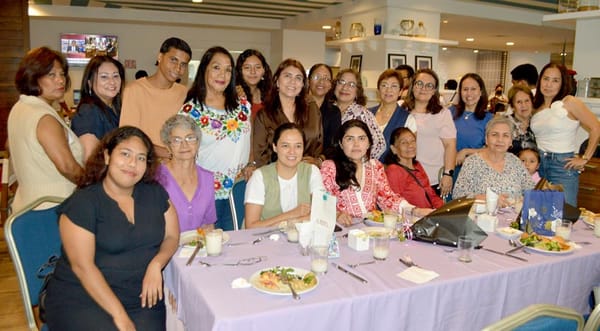 MARÍA ISABEL Y JUANA FESTEJARON SUS CUMPLEAÑOS!