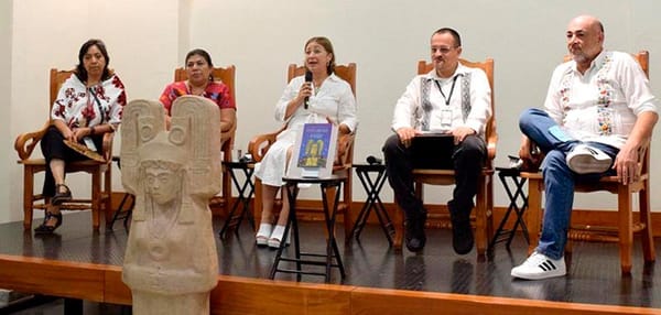PRESENTAN LIBRO “LA JOVEN GOBERNANTE DE AMAJAC”
