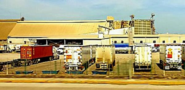 ¡BAJÓ MOVIMIENTO DE CARGA EN PUERTOS!