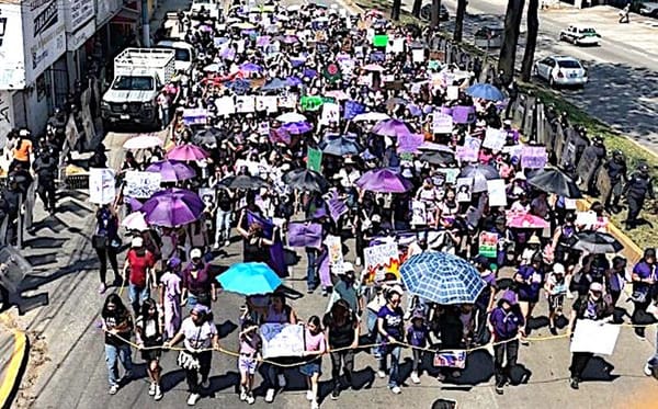 ¡MUJERES DENUNCIAN VIOLENCIA Y ACOSO!