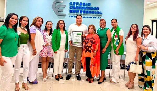 ¡CUMBRE DE MUJERES EMPRENDEDORAS!