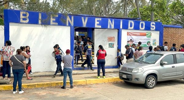 ¡SE INTOXICAN ESTUDIANTES! - CLONAZEPANAZOS!