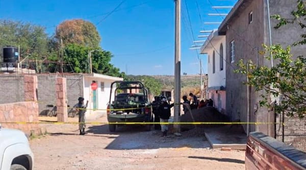 ¡MATAN A TRES HERMANOS! - UNO TENÍA UN BALAZO EN LA CABEZA Y LOS OTROS DOS FUERON DEGOLLADOS