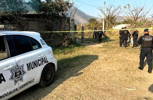 ¡MATAN ALBAÑIL EN NOGALES!