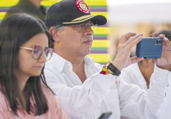 ¡PETRO RESPONSABILIZA A LOS CÁRTELES MEXICANOS Y AL ELN DE LA VIOLENCIA EN EL CATATUMBO!