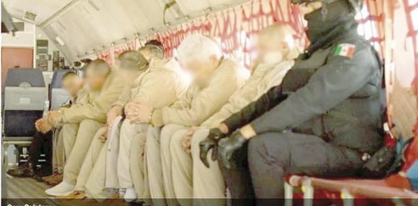 ¡ASÍ FUE EL TRASLADO DE CARO QUINTERO Y  LOS 28 EXTRADITADOS A EU!