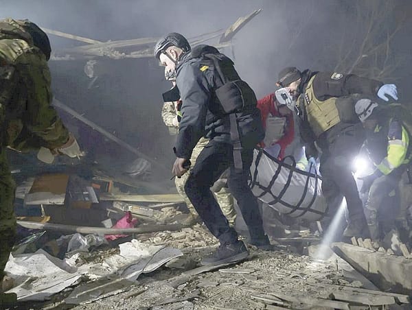 ¡ATAQUES RUSOS DEJAN TRES MUERTOS Y 14 HERIDOS EN ZAPORIYIA A PESAR DE LA TREGUA LIMITADA!