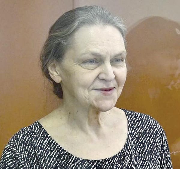 ¡RUSIA LIBERA A UNA PERIODISTA CONDENADA POR “JUSTIFICAR EL TERRORISMO”!