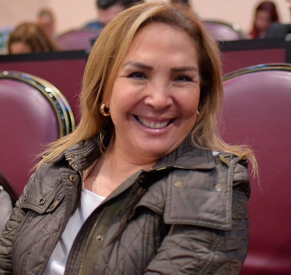 ¡VAN POR PEGALONES!