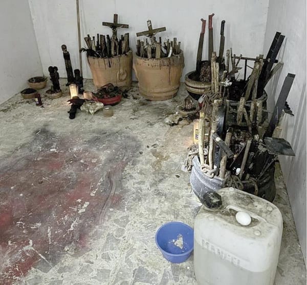 ¡HALLAN CRÁNEOS Y 'ALTARES' EN CASA DE EX FUNCIONARIO DE CUAUHTÉMOC BLANCO!