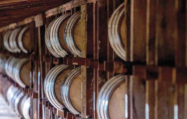 LA UE IMPONE ARANCELES DEL 50% AL WHISKY NORTEAMERICANO EN REPRESALIA COMERCIAL!