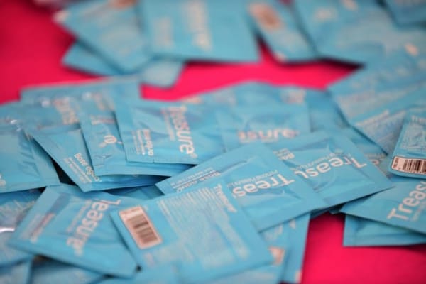 ¡HAY DESABASTO DE CONDONES!