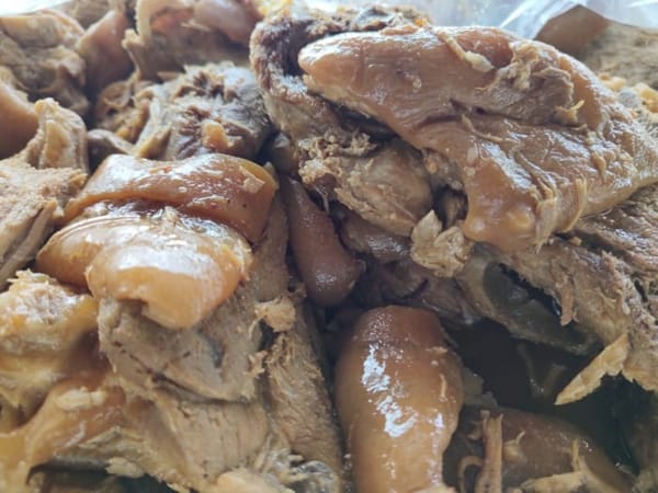 ¡500 KILOS DE CARNITAS Y 250 TAMALES DE BARBACOA!