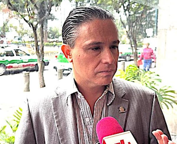 ¡EMPRESARIOS VS. ALCALDE! - *Le responden “que sí hay cobro de piso”