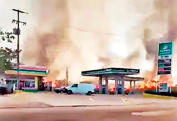 ¡PÁNICO EN LA GASOLINERA!