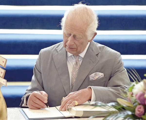 ¡REY CARLOS III, HOSPITALIZADO TRAS PRESENTAR "EFECTOS SECUNDARIOS" DE SU TRATAMIENTO CONTRA EL CÁNCER!