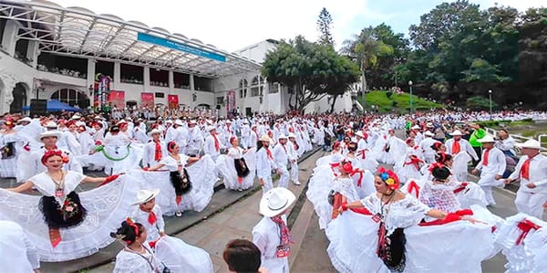 ¡YA TIENEN 50 AÑOS!