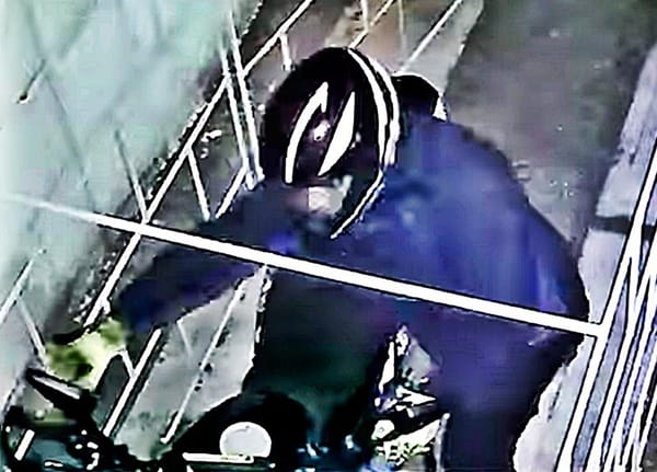 ¡“RATOTA” ROBA MOTO A VECINO DE LOMAS 4!