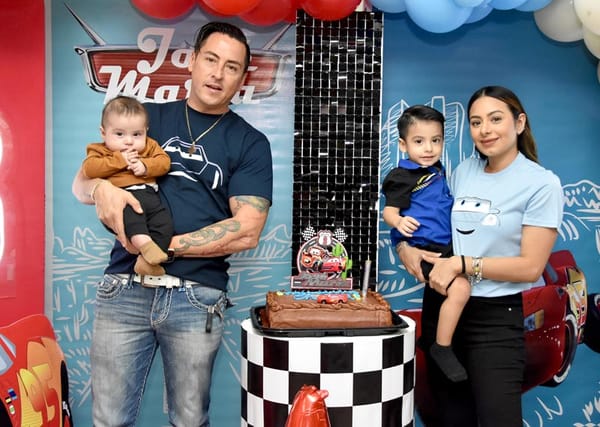 JOSÉ MARÍA FESTEJA SUS 3 AÑITOS CON CARS!