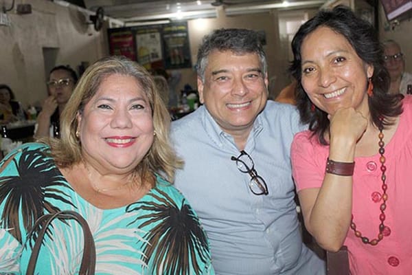 REALIZAN PLÁTICAS SOBRE HISTORIA