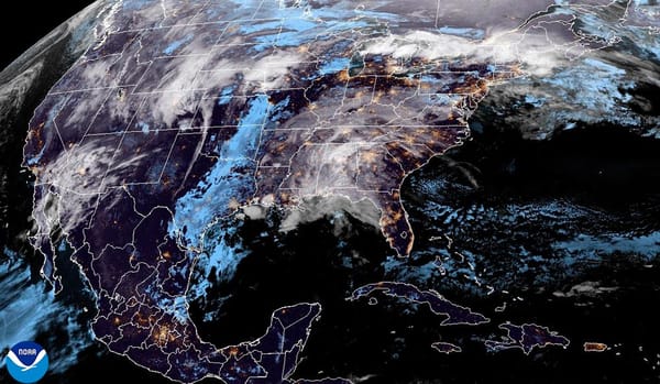 ¡ABOCHORNADOS Y ABRUMADOS! - *INICIARÁ LA SEMANA CON DÉBIL LÍNEA FRONTAL EN LITORAL DE TEXAS