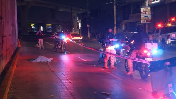 ¡ATROPELLADO EN LA BOTICARIA!