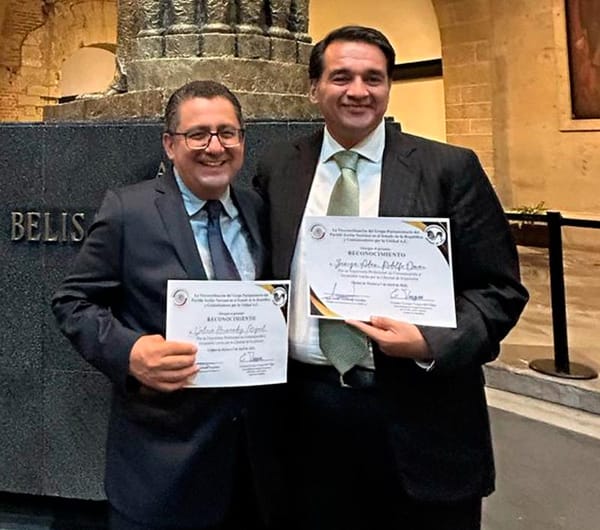 ¡EL SENADO Y CXU RECONOCE A PERIODISTAS VERACRUZANOS! - *Miguel Valera y Omar Zúñiga, entre ellos