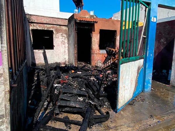 ¡QUEMAN CASA DESPUÉS DE ‘ACALORADO’ PLEITAZO!