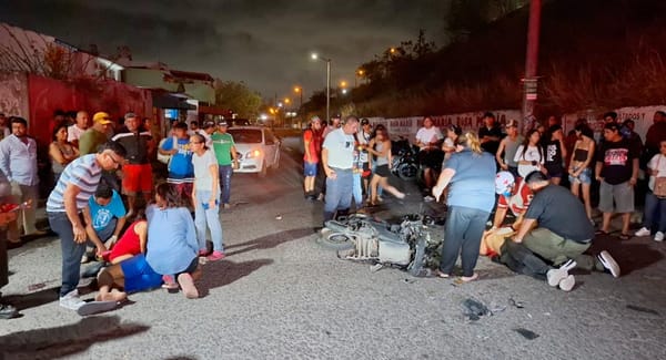 ¡CHUZA DE MOTOS EN GEO LOS PINOS COBRÓ LA VIDA DE JOVENCITO DE 17 AÑOS!