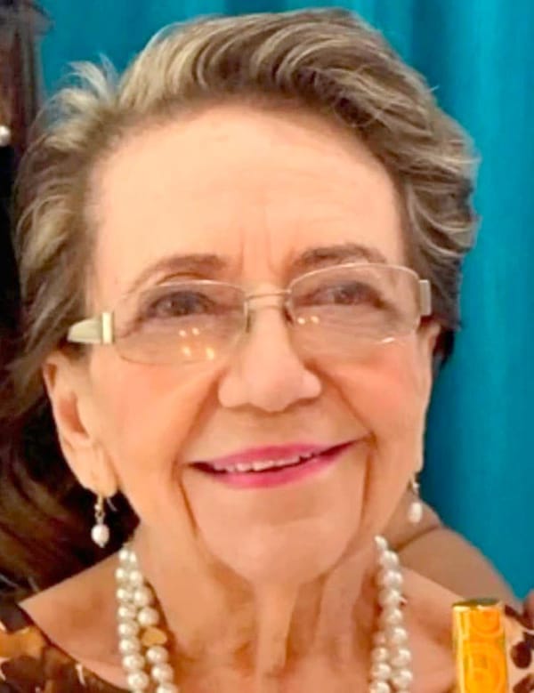 ¡MAESTRA JAROCHA EDUCÓ POR 30 AÑOS A ESTUDIANTES DE LA ELENA V. DEL TORO!