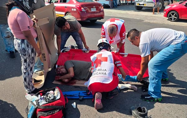 ¡TRABAJADOR ATROPELLADO POR REPARTIDOR DE DIDI!