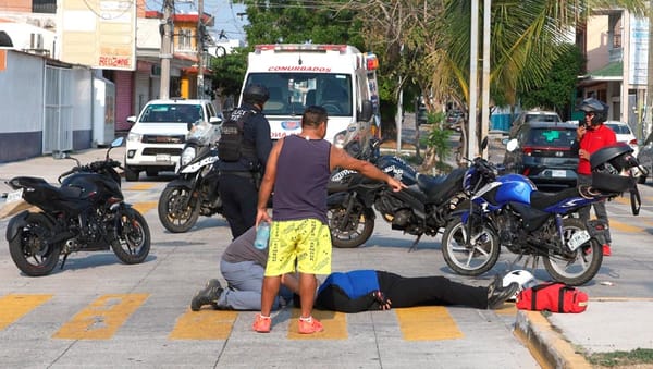 ¡DOS LESIONADOS EN CHUZA DE MOTOS!