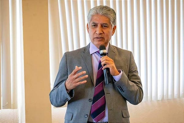 ¡ESTÁ RE-CALIENTE! - YA PARENLE