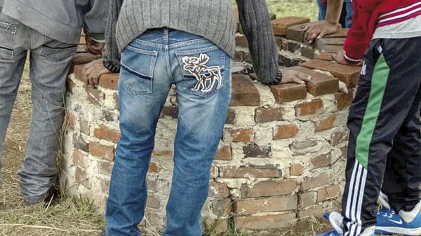 ¡FALLIDO RESCATE EN UN POZO: CAEN Y MUEREN TRES CIVILES Y TRES POLICÍAS!