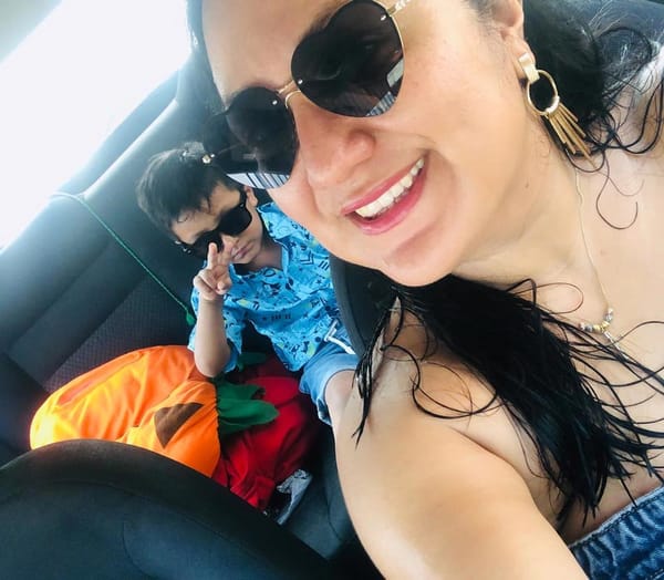 MUY CONTENTOS CAPTAMOS A ILY Y EMI...