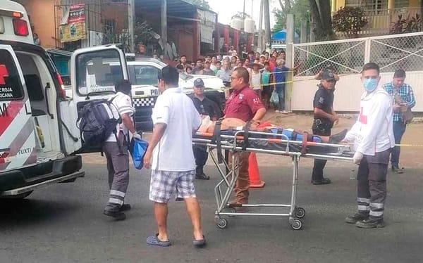 ¡BALEAN A MOTOCICLISTA EN SAN ANDRÉS TUXTLA!