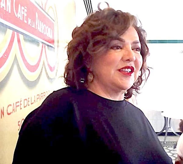 ¡RENUNCIAS EN TURISMO!