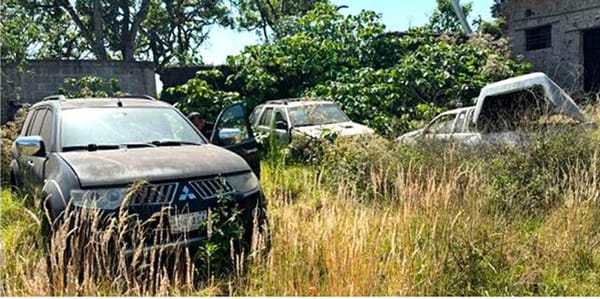 ¡ASEGURAN 10 VEHÍCULOS EN CATEO A CORRALÓN EN JALACINGO!