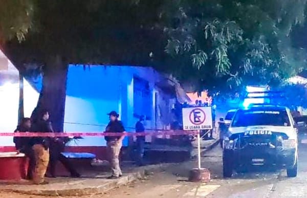 ¡LE QUITAN LA VIDA A ‘PLOMAZOS’ EN LA CANTINA!