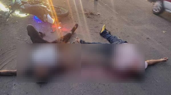 ¡MOTOCICLISTA SE VA AL CIELO EN ENCONTRONAZO!