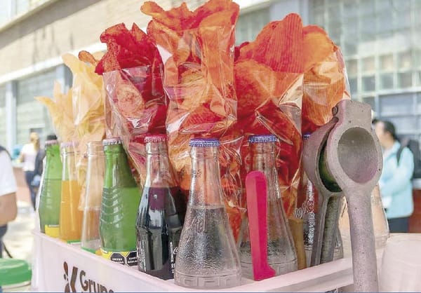 ¡MULTAS POR VENDER COMIDA CHATARRA EN ESCUELAS REBASAN 100 MIL PESOS EN MÉXICO!