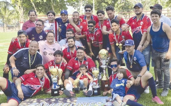 ¡WISQUEROS GANAN EL CAMPEONÍSIMO EN EL FÚTBOL 7 DE SOLEDAD DE DOBLADO!