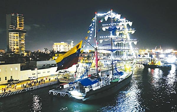 ¡EL “SIMÓN BOLIVAR” VISITADO POR TODOS!