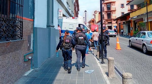 ¡POLICÍAS SECUESTRADORES! - SON DE SEGURIDAD PÚBLICA
