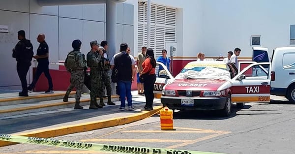 ¡ABUELITO PIERDE LA VIDA EN EL TAXI!
