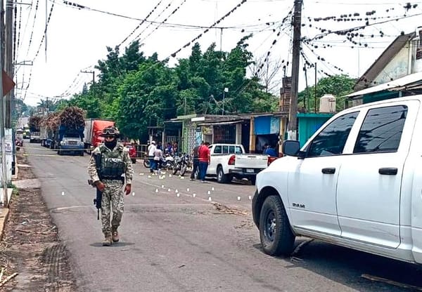 ¡CON RÁFAGAS DE METRALLETA MATAN A MECÁNICO DE MOTOS!