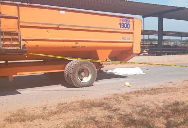 ¡JOVEN TRABAJADOR MUERE APLASTADO POR UNA TOLVA!