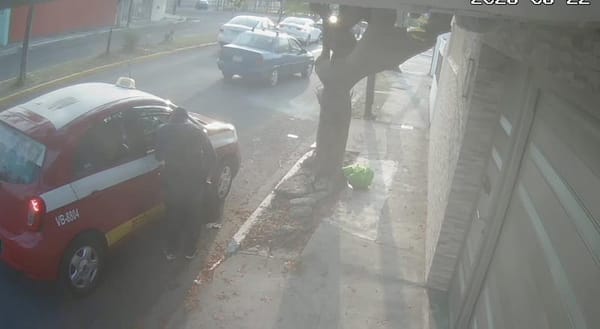 ¡SAQUEAN LA ACADEMIA YOZA! - CARGAN HASTA CON EL CLIMA Y REFRI